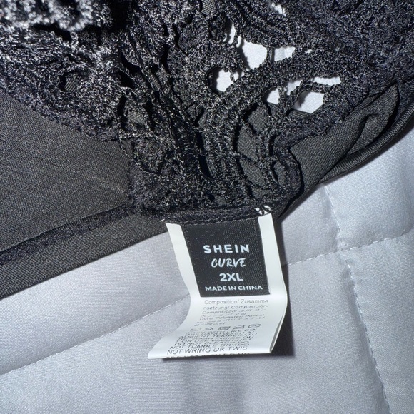 NWOT SHEIN Black Lace Tank Top Crop Top Size 2X - Picture 4 of 4